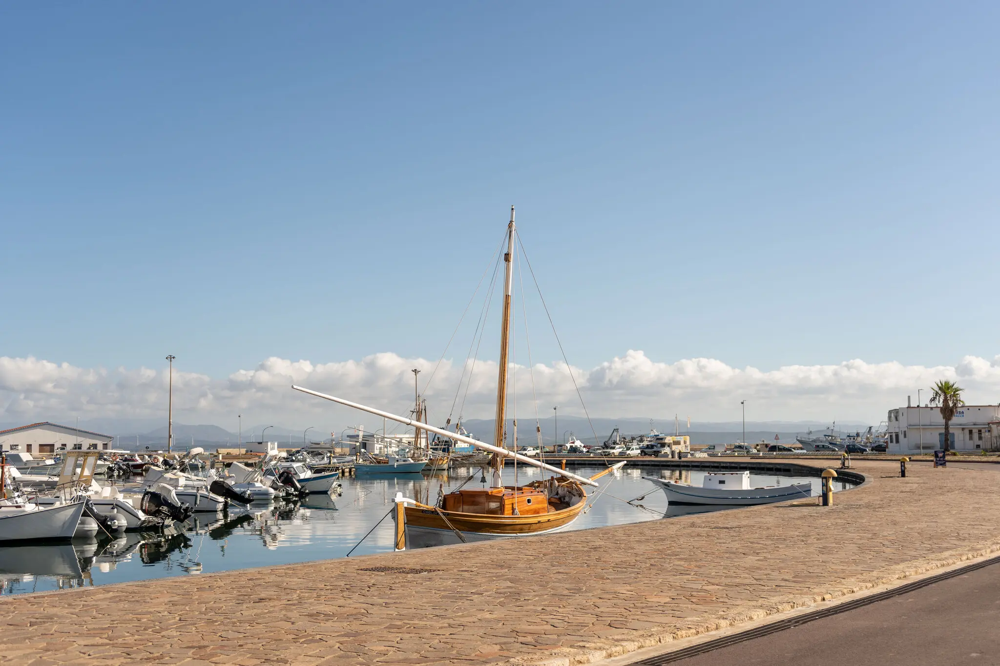 Гавань Калазетта на острові Сант'Антіоко.